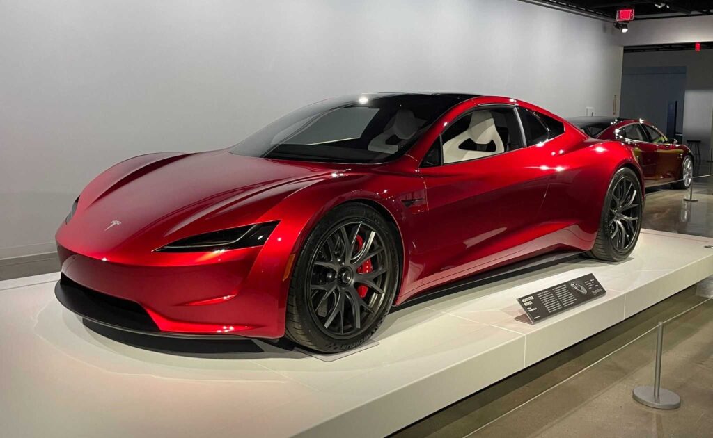 Tesla Roadster ускорение от 0 до 100 кмч за менее чем секунду