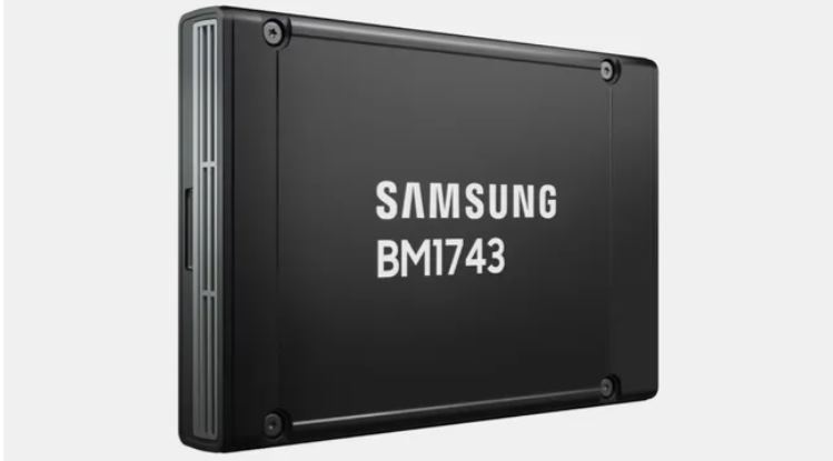 Samsung SSD объемом 61 ТБ BM1743